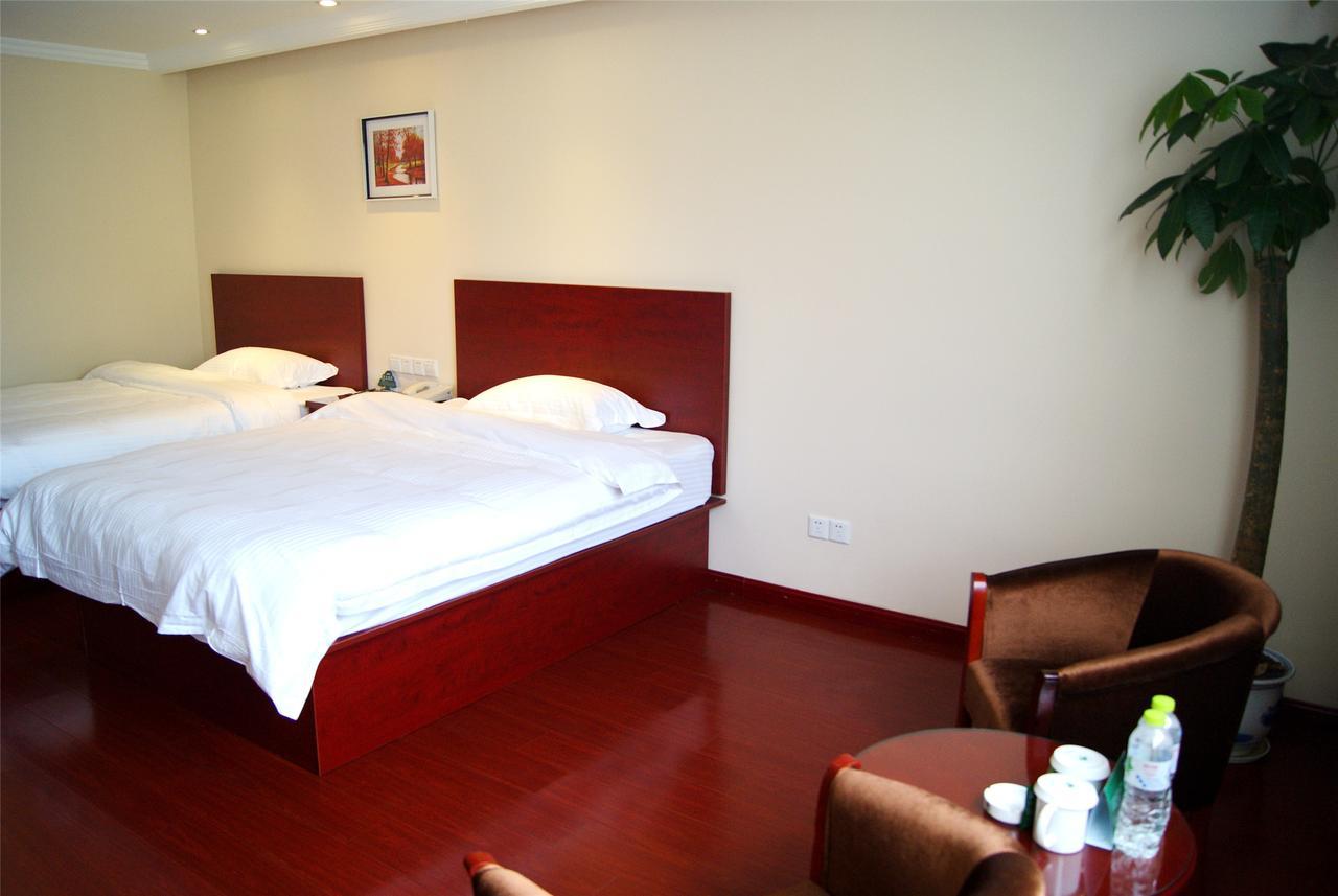 Greentree Inn Jiangsu Taizhou Taixing East Guoqing Road Rt-Mart Business Hotel Zewnętrze zdjęcie